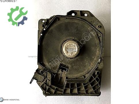 BMW 3 Serisi Subwoofer çıkma parça