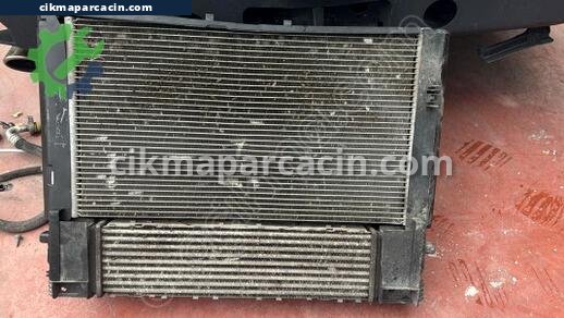 BMW 3 Serisi Su Radyatörü çıkma parça