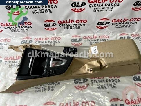 BMW 3 Serisi Teyp çıkma parça