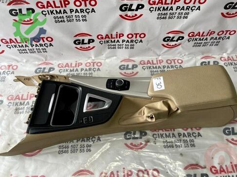 BMW 3 Serisi Teyp çıkma parça