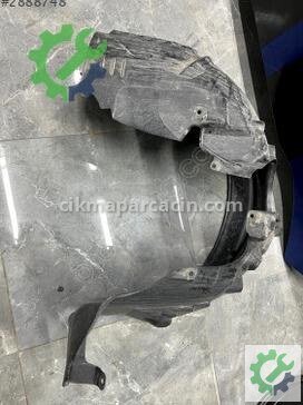 BMW 2 Serisi Davlumbaz çıkma parça