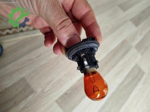 BMW 2 Serisi Sinyal F45-F46 çıkma parça