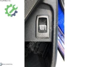 BMW G20 3 SERİSİ BAGAJ AÇMA BUTONU ORJ.