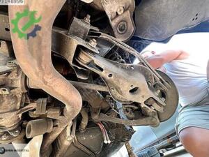 BMW G20 3 SERİSİ SAĞ ARKA AKSON ÇIKMA ORJİNAL