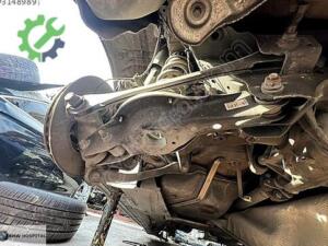 BMW G20 3 SERİSİ SOL ARKA ALT SALINCAK