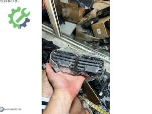 BMW G20 ORTA ÜFLEME PANELİ