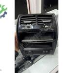 BMW G30 5 SERİSİ ARKA ÜFLEME ŞARJLI KONSOL ÇIKMA ORJİNAL