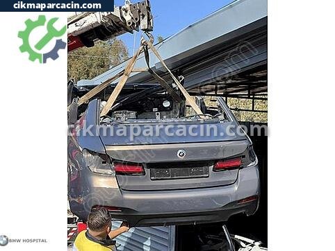 BMW 5 Serisi Arka Panel çıkma parça