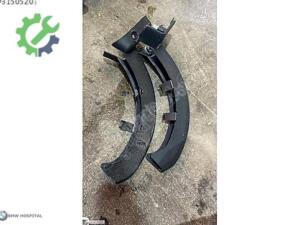 BMW G30 SAĞ SOL BAGAJ DİREK KAPLAMA ORJINAL