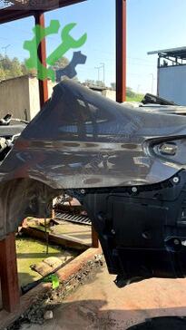 BMW 5 Serisi Sol Arka Çamurluk çıkma parça