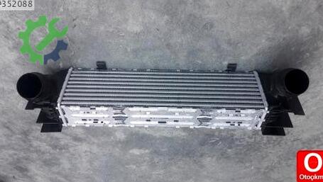 BMW 5 Serisi Intercooler Radyatörü çıkma parça