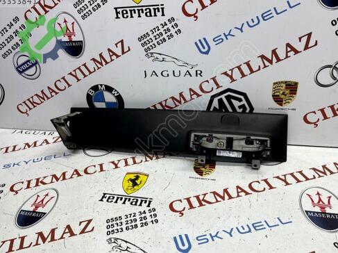 BMW İ Serisi Ekran çıkma parça