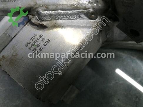 BMW iX Travers çıkma parça