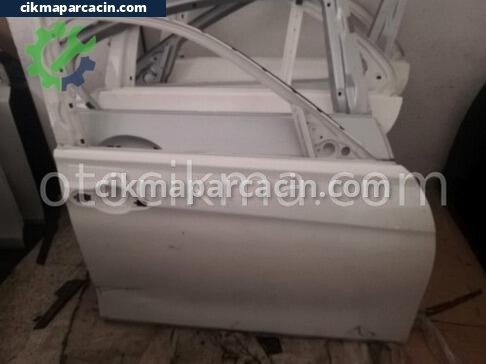 BMW 3 Serisi Sağ Ön Kapı çıkma parça