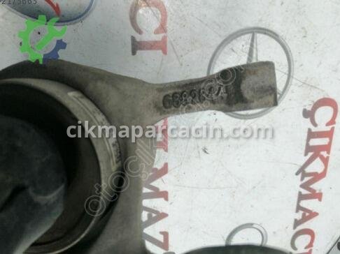 BMW 1 Serisi Salıncak (Alt Tabla) çıkma parça