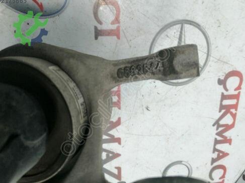 BMW 1 Serisi Salıncak (Alt Tabla) çıkma parça