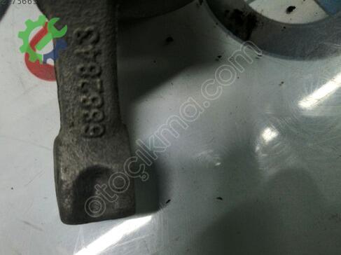 BMW 1 Serisi Salıncak (Alt Tabla) çıkma parça