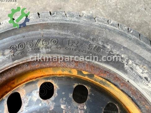 BMW 3 Serisi Stepne çıkma parça
