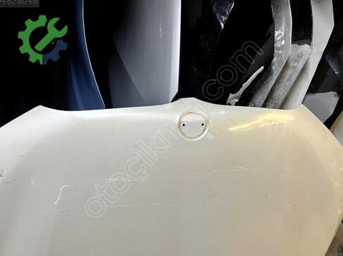BMW X1 Kaput çıkma parça