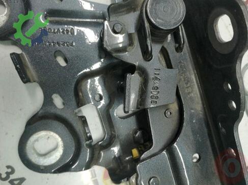 BMW X1 Kapı Menteşesi çıkma parça