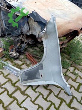 BMW X1 Sağ Ön Çamurluk çıkma parça