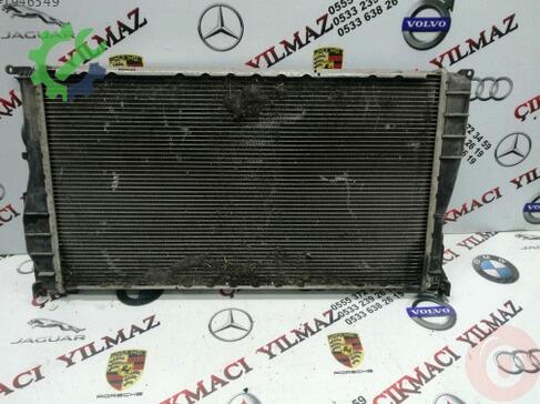 BMW X1 Su Radyatörü 760759704 çıkma parça
