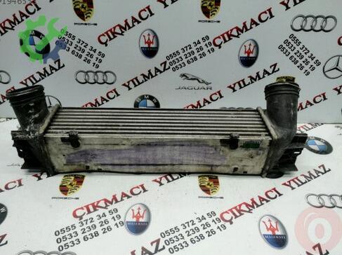 BMW X1 Intercooler Radyatörü çıkma parça