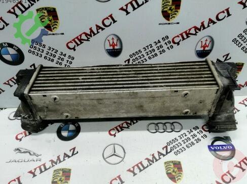 BMW X1 Intercooler Radyatörü çıkma parça
