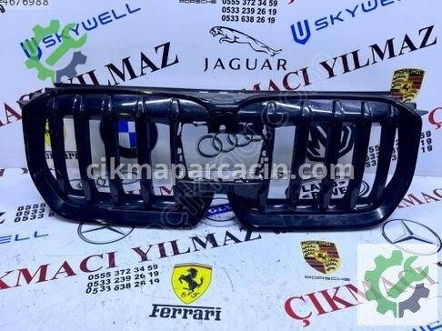 BMW X1 Ön Panjur 5A0BB8511 çıkma parça
