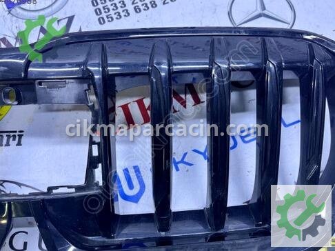 BMW X1 Ön Panjur 5A0BB8511 çıkma parça
