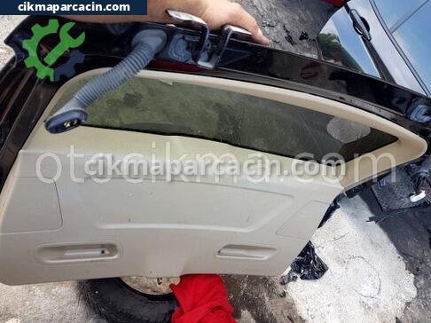 BMW X3 Bagaj Döşemesi çıkma parça