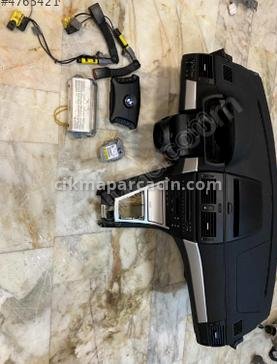 BMW X3 Torpido çıkma parça