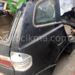 Bmw X3 E83 sağ kelebek camı hatasız orjinal çıkma