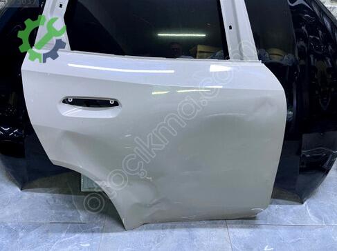 BMW X3 Sağ Arka Kapı çıkma parça