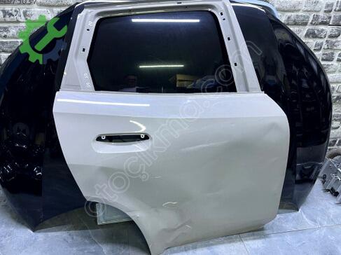 BMW X3 Sağ Arka Kapı çıkma parça