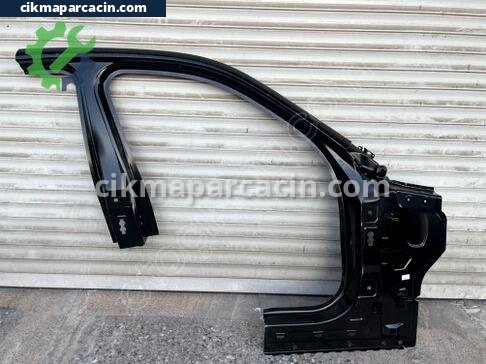 BMW X3 Ön Cam çıkma parça