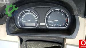 BMW X3 gösterge saati orjinal çıkma