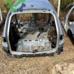 BMW X3 2025 Tavan Çıtası Çıkma