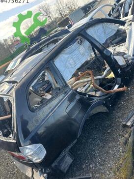 BMW X3 Sağ Arka Çamurluk çıkma parça