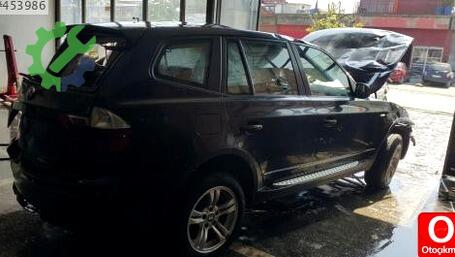 BMW X3 Sağ Arka Çamurluk çıkma parça