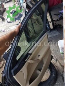 BMW X3 SAĞ ÖN KAPI DÖŞEMESİ 13-17