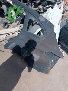 BMW X3 sol arka çamurluk çıkma