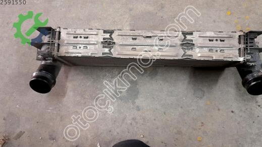 BMW X4 Intercooler Radyatörü çıkma parça