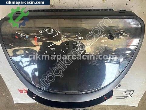BMW X5 Gösterge Saati çıkma parça