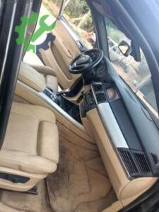 BMW X5 e 70 on göğüs