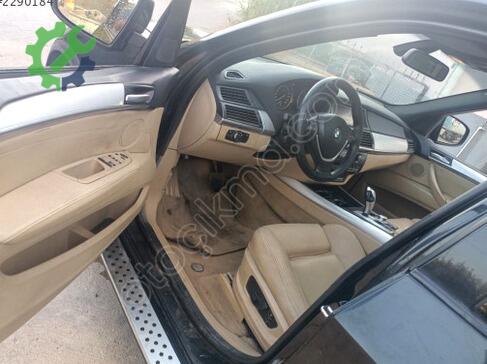 BMW X5 Göğüs çıkma parça