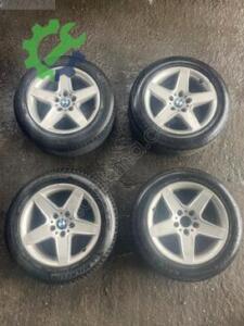 BMW X5 E53 17 inç 4 adet jant orijinal temiz