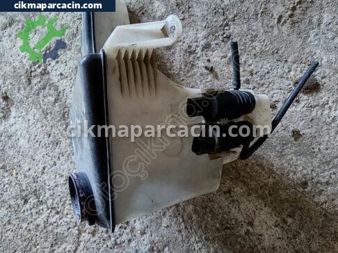 BMW X5 Cam Suyu Bidonu çıkma parça