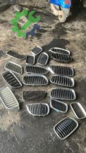 Bmw X5 e70 e71 3 serisi f10 sağ sol ön panjur