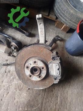 BMW X5 Sağ Ön Taşıyıcı çıkma parça
